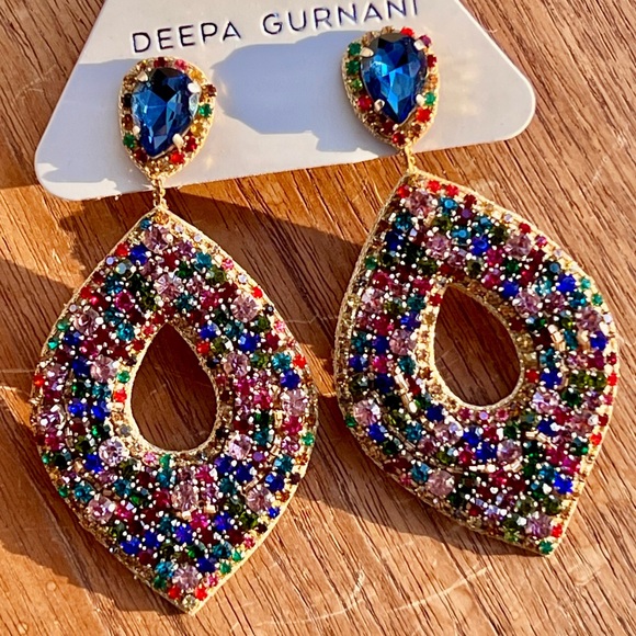 NWT Deepa Gurnani Luxe Beaded Crystal Chandeliers - Picture 11 of 16